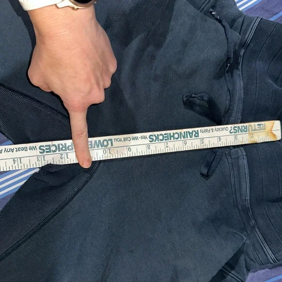 Lululemon Athletica NAVY Joggers - Picture 6 of 8